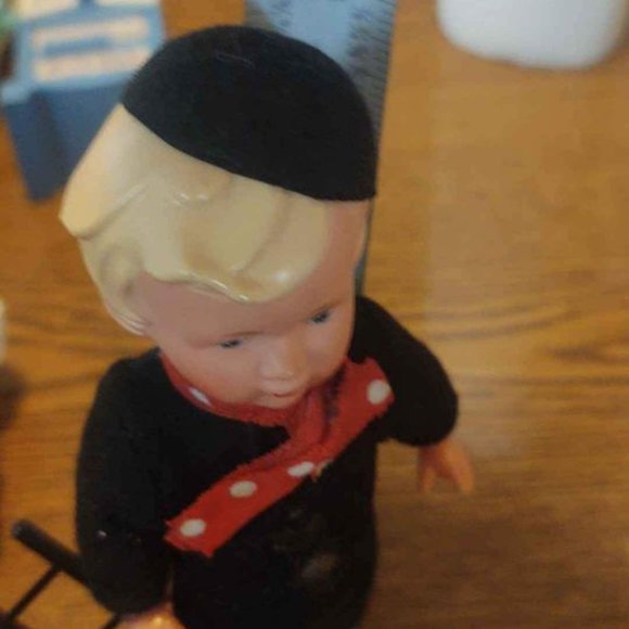 Vintage Celluloid Dutch Boy 6" Doll Holding A Ladder - Picture 6 of 6